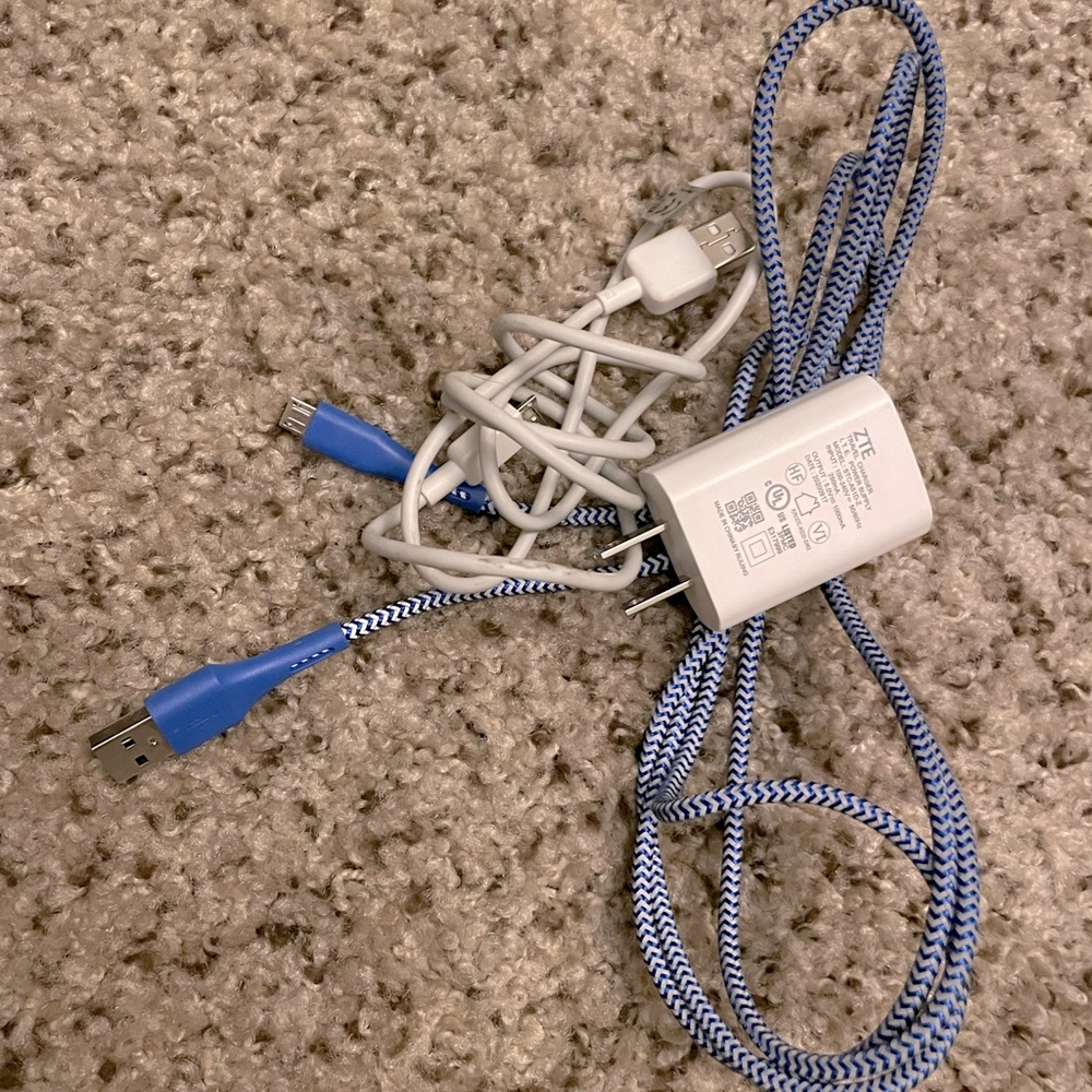 2 Micro USB chargers (6’ & 10’)